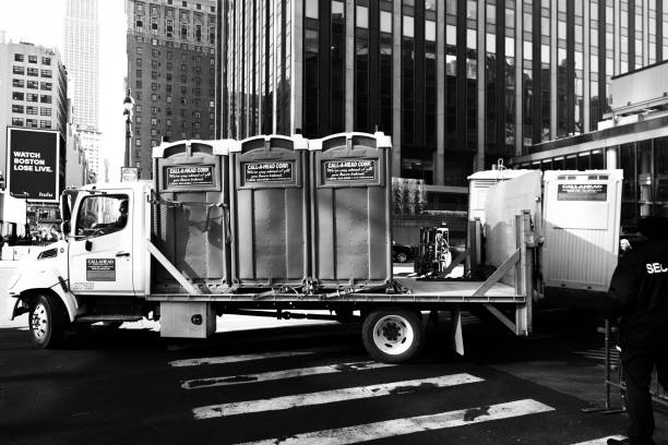 Best Porta potty rental near me  in North Liberty, IA